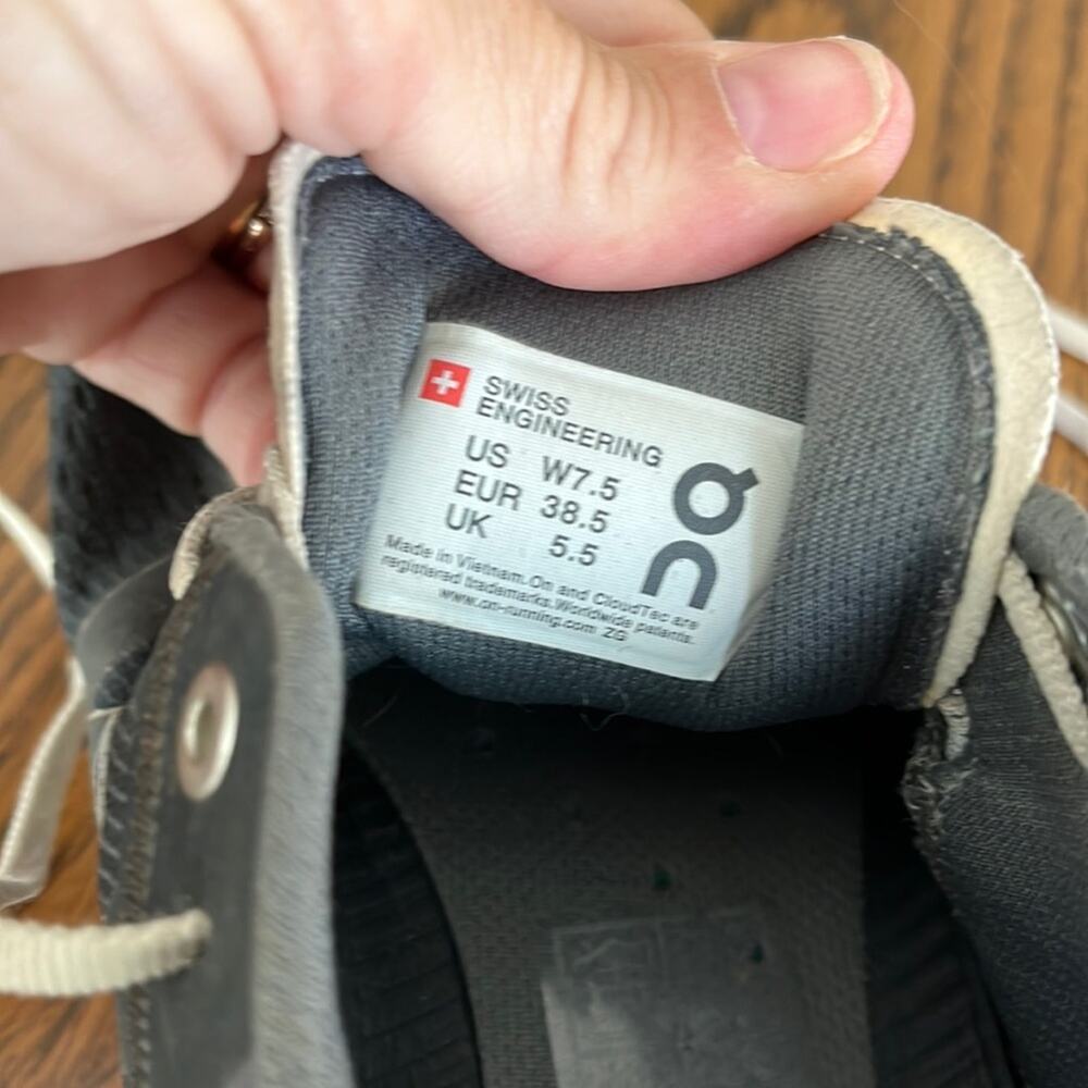 On Cloud Running Shoe Cloud 5 Dark Gray- 7.5 - image 6